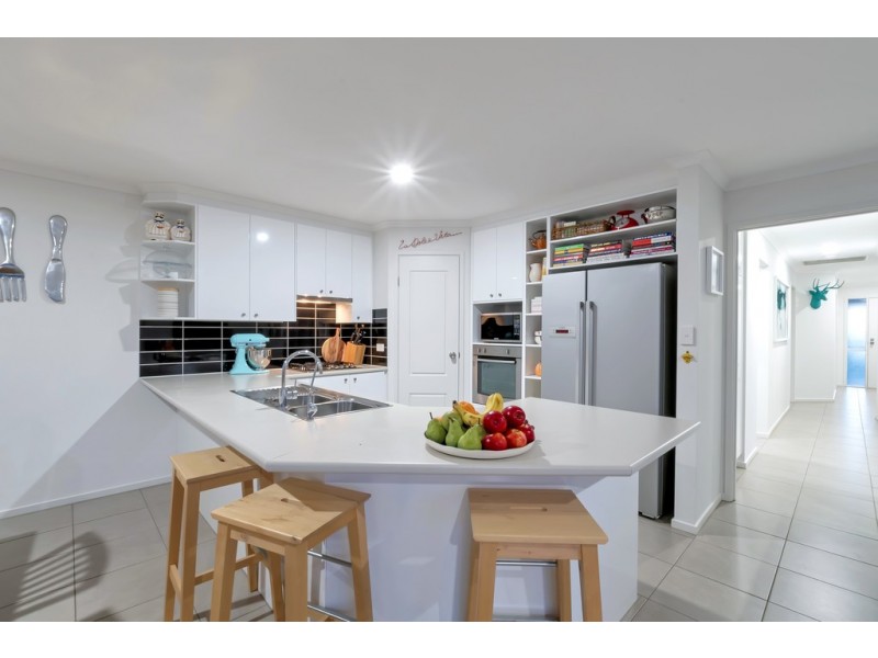 14 Maplewood Court, Flagstaff Hill SA 5159