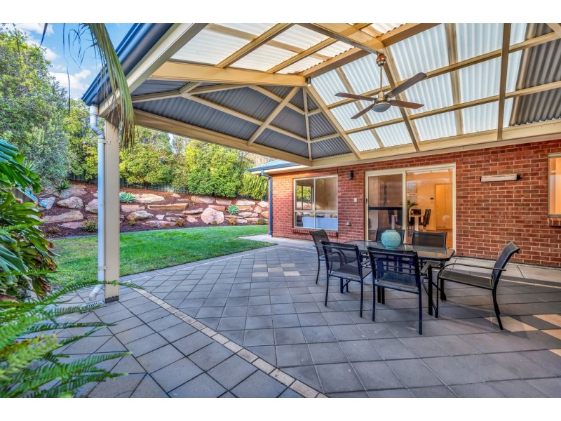 14 Skipper Close, Hallett Cove SA 5158