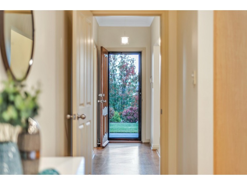 14 Skipper Close, Hallett Cove SA 5158