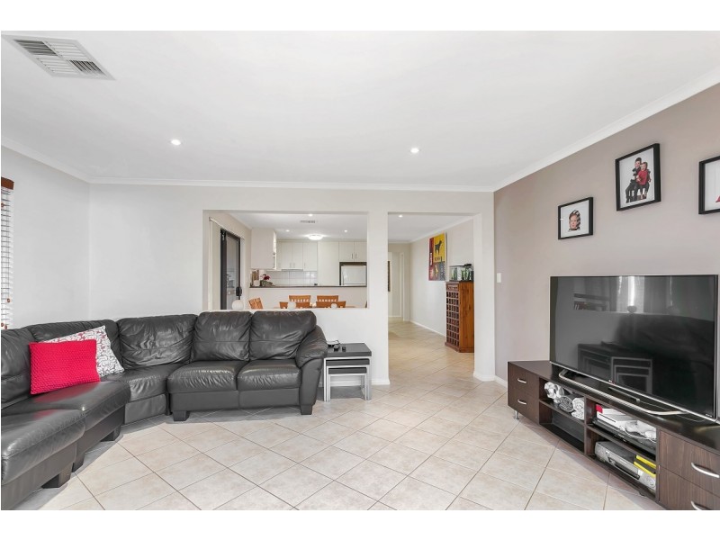 16 Merchant Avenue, Mitchell Park SA 5043