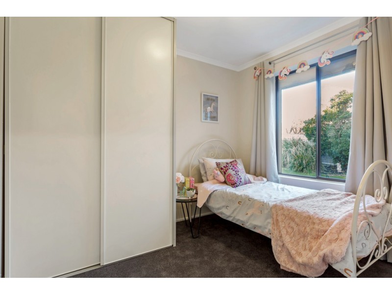 4 Ken Road, Aberfoyle Park SA 5159