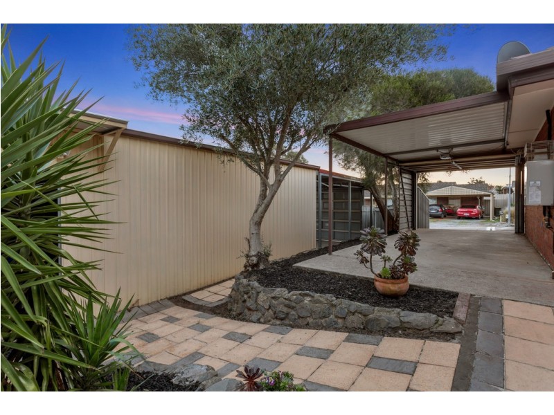 4 Ken Road, Aberfoyle Park SA 5159