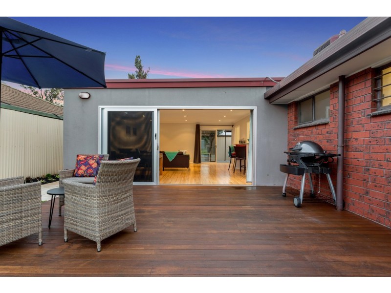 4 Ken Road, Aberfoyle Park SA 5159