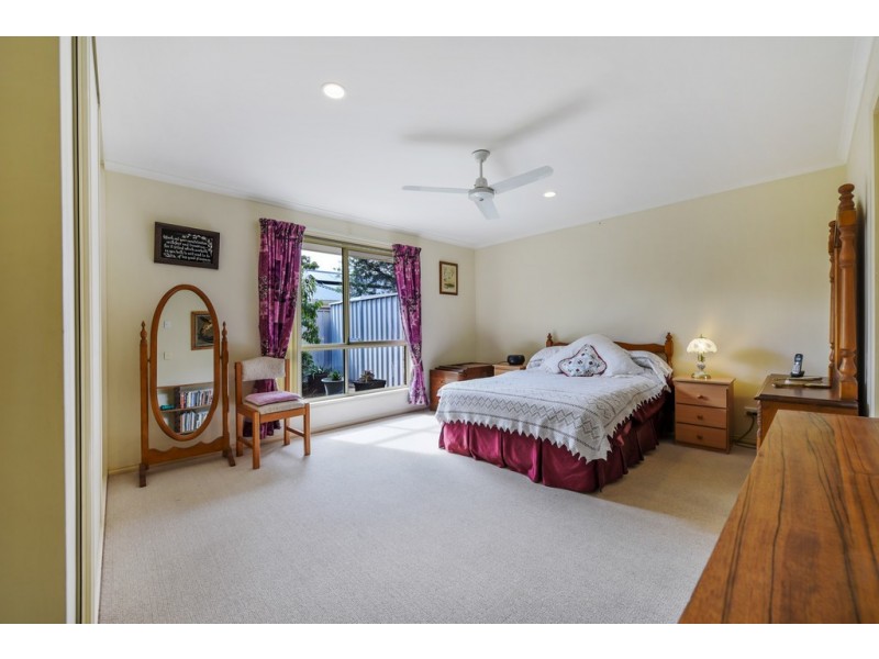 12 Cochrane Avenue, Reynella SA 5161