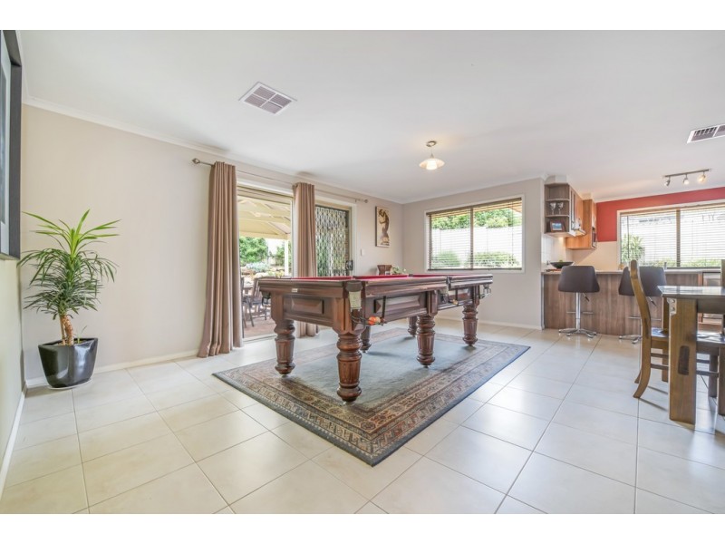 25 Sameden Drive, Noarlunga Downs SA 5168