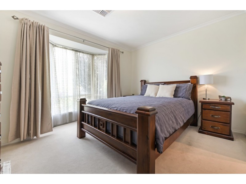 25 Sameden Drive, Noarlunga Downs SA 5168