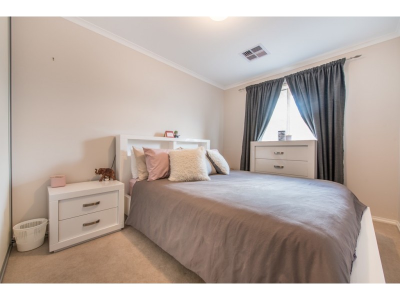 25 Sameden Drive, Noarlunga Downs SA 5168