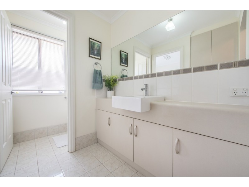 25 Sameden Drive, Noarlunga Downs SA 5168