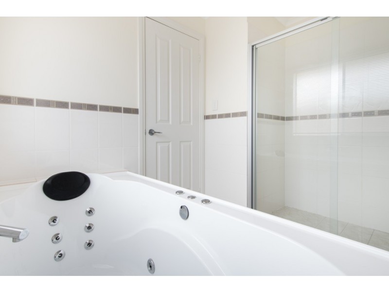 25 Sameden Drive, Noarlunga Downs SA 5168