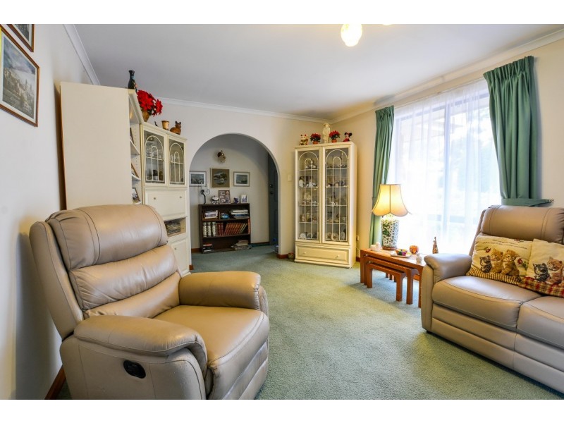 28 Ragamuffin Drive, Hallett Cove SA 5158