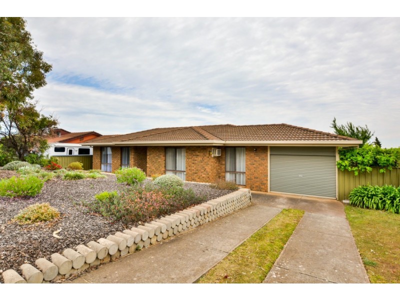 28 Ragamuffin Drive, Hallett Cove SA 5158