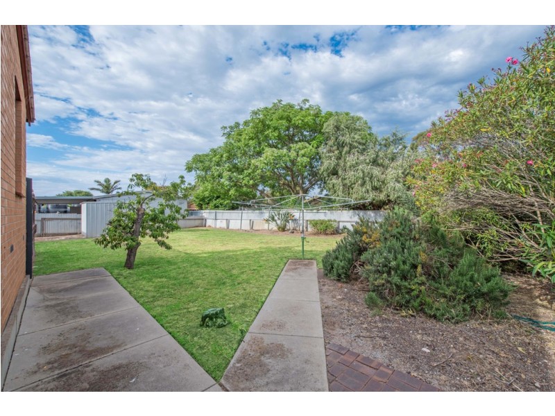 14 Kenneth Road, Morphett Vale SA 5162