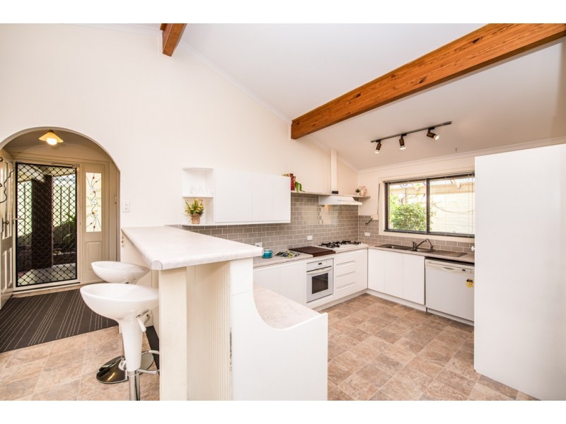 6 Brigadoon Street, Happy Valley SA 5159