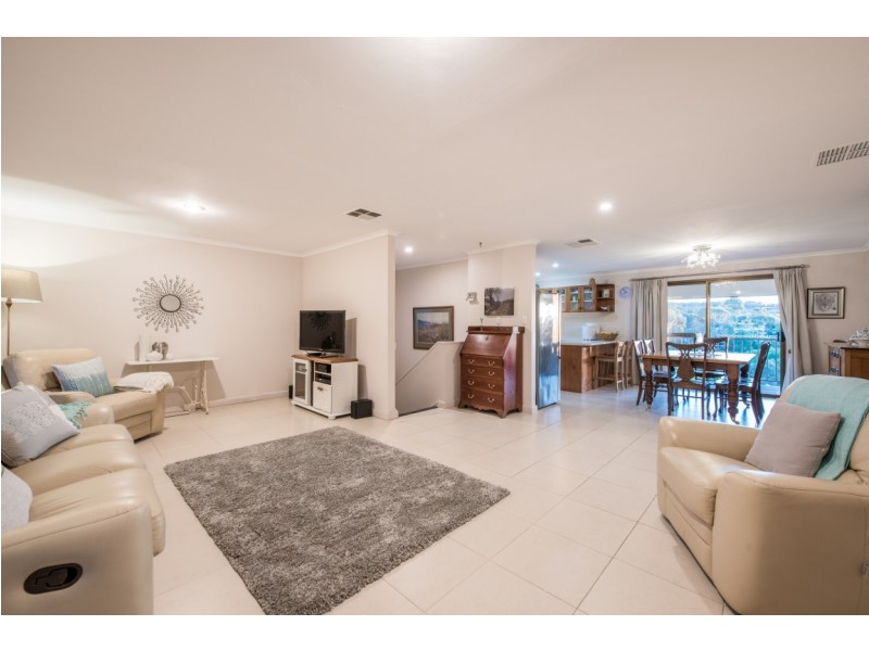 17 Romney Road, Happy Valley SA 5159