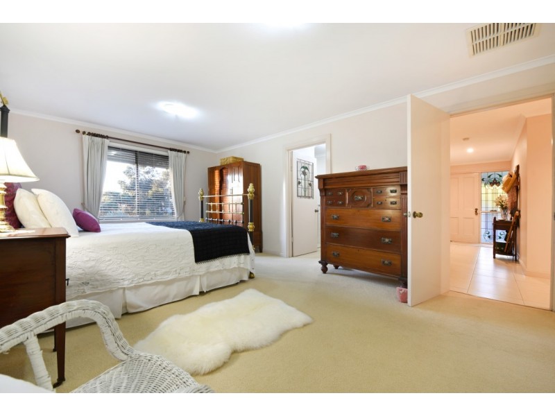 17 Romney Road, Happy Valley SA 5159