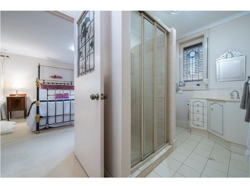 17 Romney Road, Happy Valley SA 5159