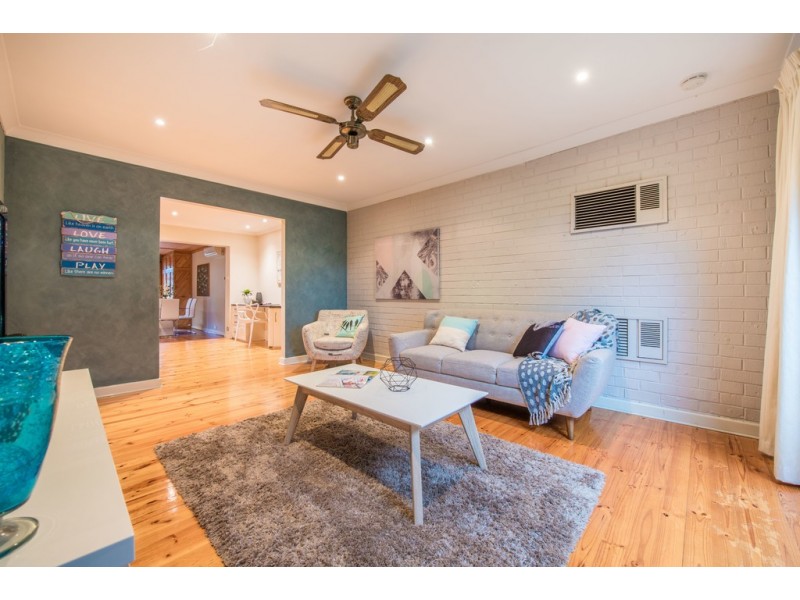 8 Alta Avenue, Happy Valley SA 5159