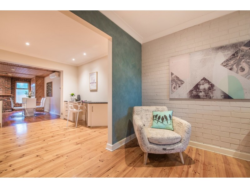 8 Alta Avenue, Happy Valley SA 5159