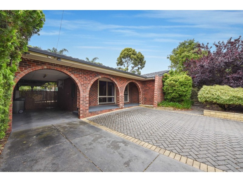 8 Alta Avenue, Happy Valley SA 5159