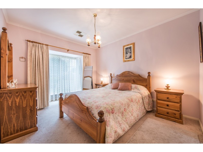 12 Saratoga Avenue, Warradale SA 5046