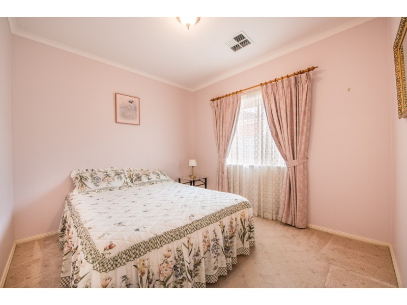 12 Saratoga Avenue, Warradale SA 5046