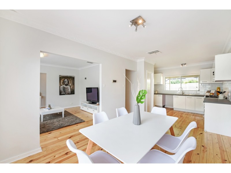 17 Caribbean Crescent, Happy Valley SA 5159