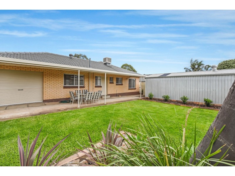 17 Caribbean Crescent, Happy Valley SA 5159