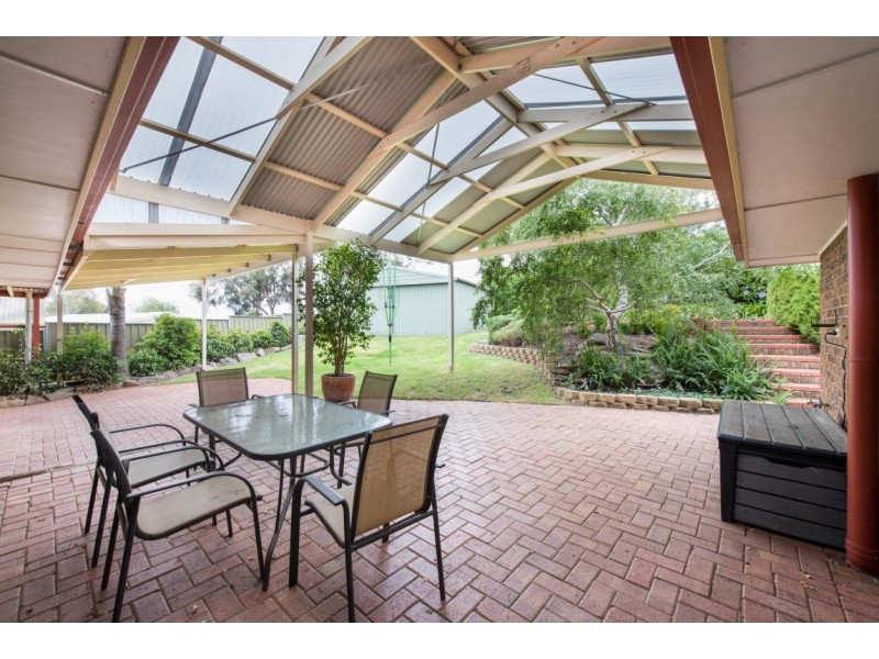 1a Vaucluse Drive, Happy Valley SA 5159