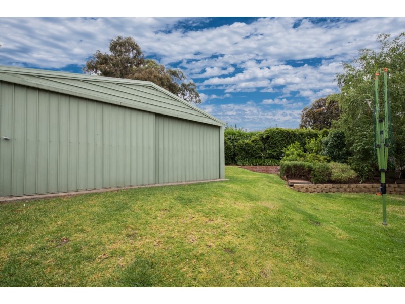 1a Vaucluse Drive, Happy Valley SA 5159