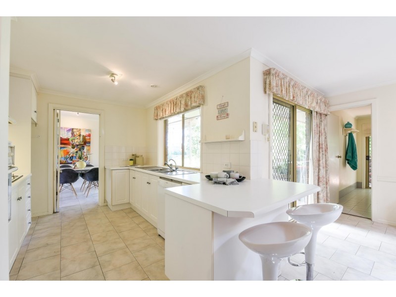 1a Vaucluse Drive, Happy Valley SA 5159