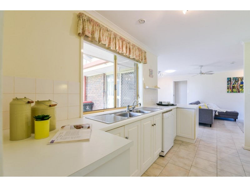 1a Vaucluse Drive, Happy Valley SA 5159