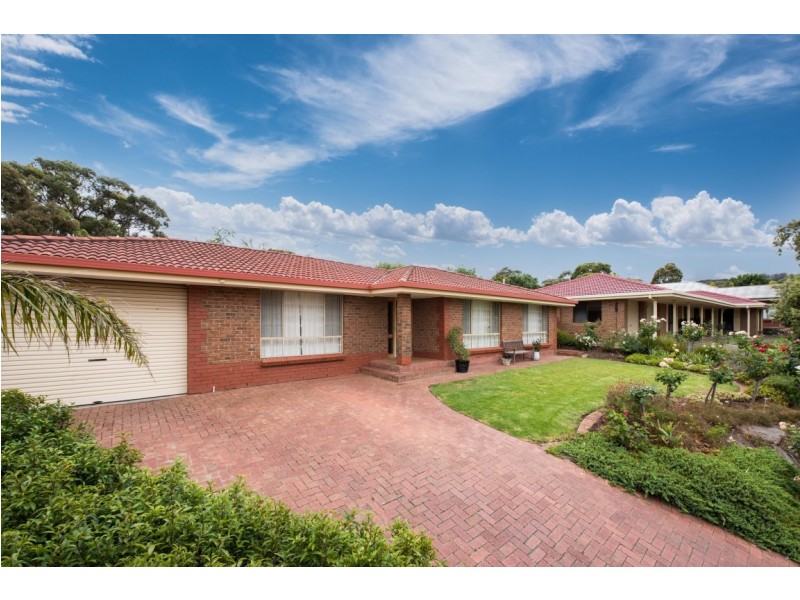 1a Vaucluse Drive, Happy Valley SA 5159