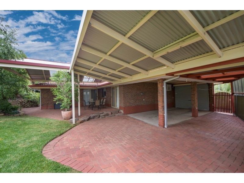 1a Vaucluse Drive, Happy Valley SA 5159