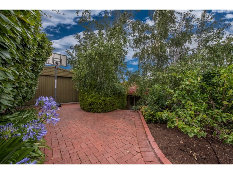 1a Vaucluse Drive, Happy Valley SA 5159