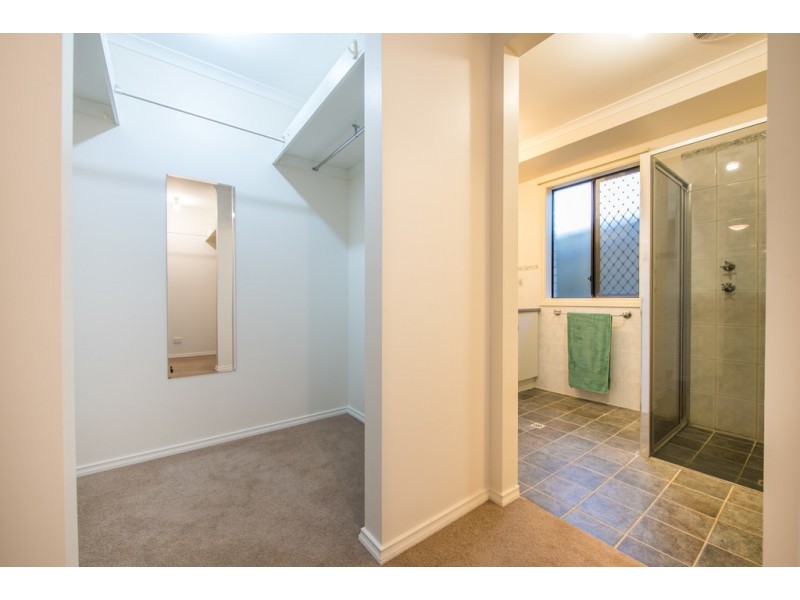 16 Walters Crescent, Aberfoyle Park SA 5159