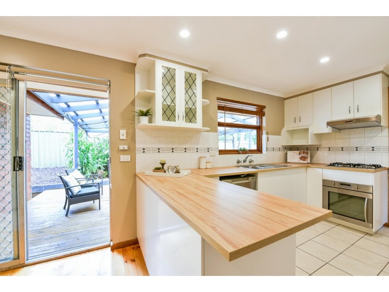 5 Dawson Place, Happy Valley SA 5159