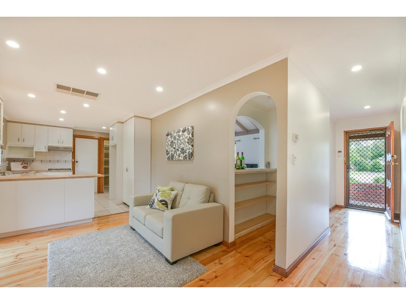 5 Dawson Place, Happy Valley SA 5159