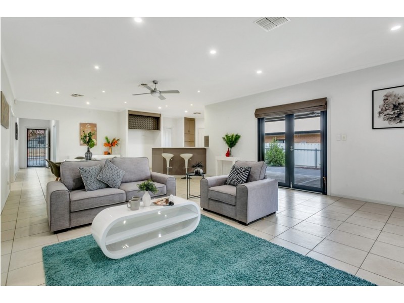 25 Scott Avenue, Clovelly Park SA 5042