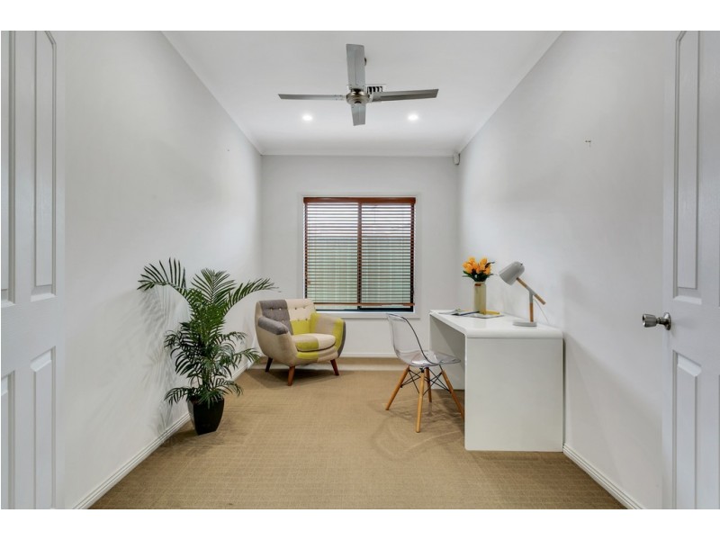 25 Scott Avenue, Clovelly Park SA 5042