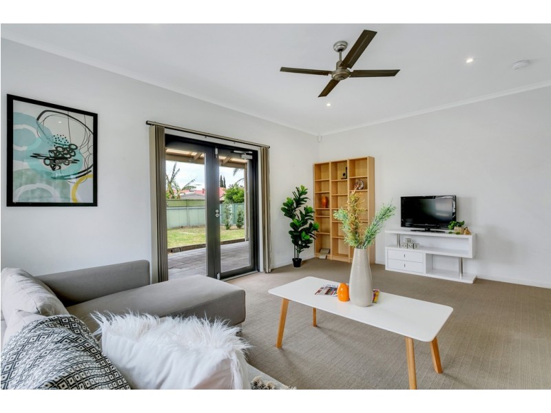 25 Scott Avenue, Clovelly Park SA 5042