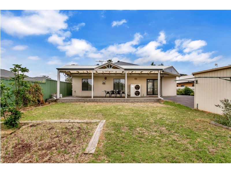 25 Scott Avenue, Clovelly Park SA 5042