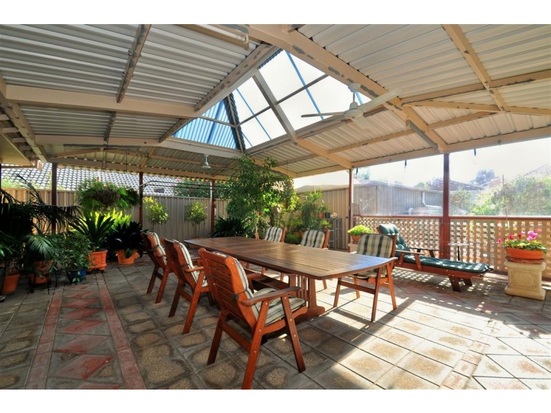 7 Todd St, Woodcroft SA 5162