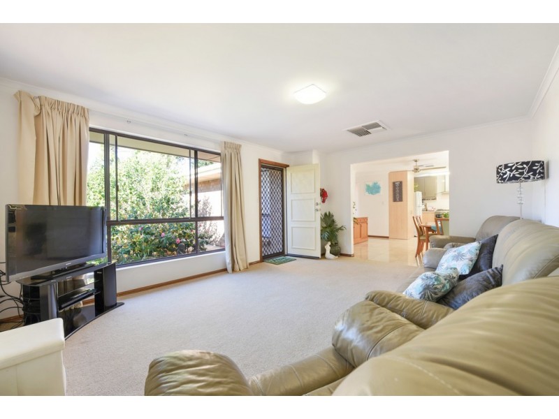 12 Kingsbridge Drive, Morphett Vale SA 5162