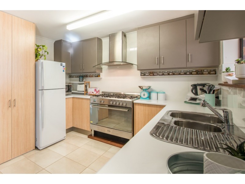 12 Kingsbridge Drive, Morphett Vale SA 5162