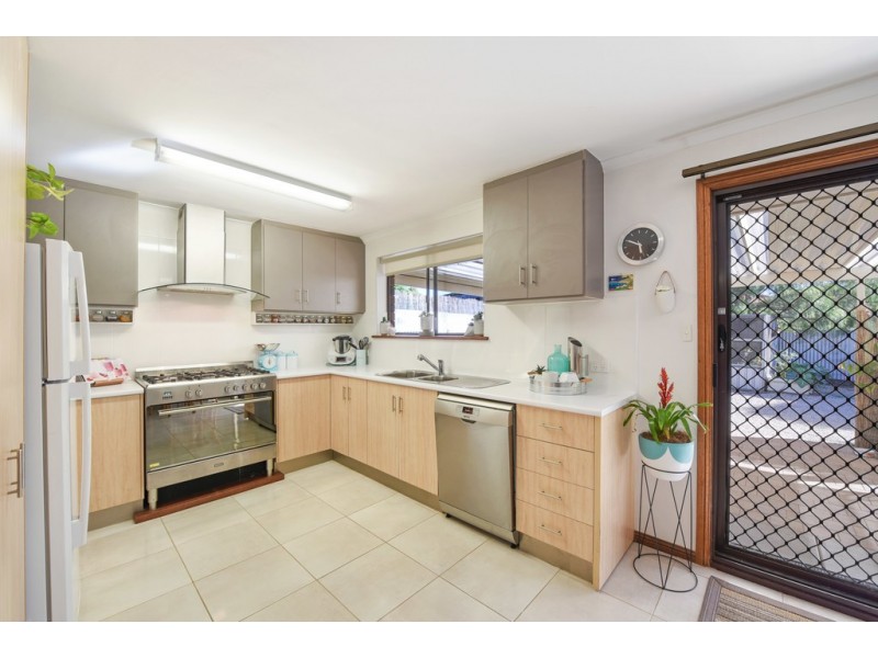 12 Kingsbridge Drive, Morphett Vale SA 5162