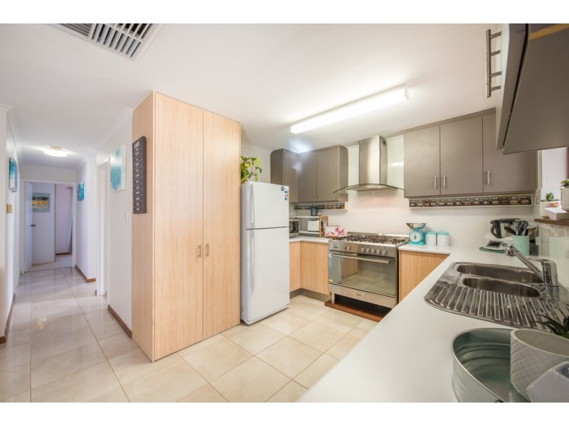 12 Kingsbridge Drive, Morphett Vale SA 5162