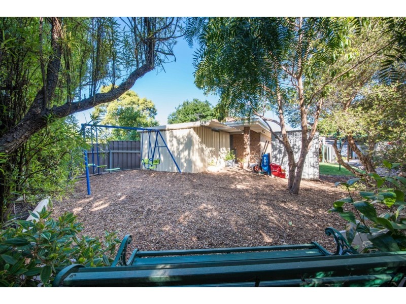 12 Kingsbridge Drive, Morphett Vale SA 5162