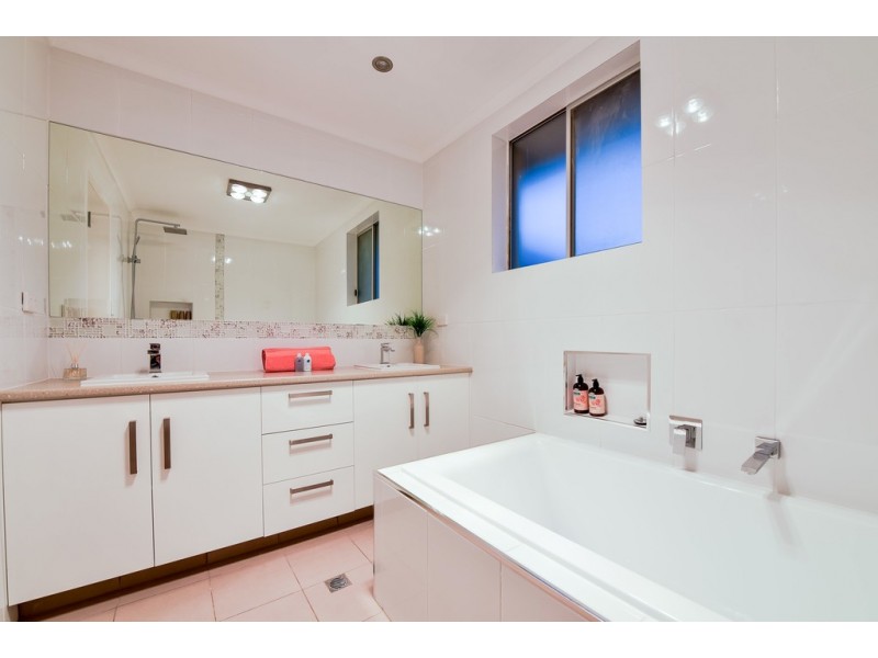 32 Pilot Crescent, Seaford SA 5169
