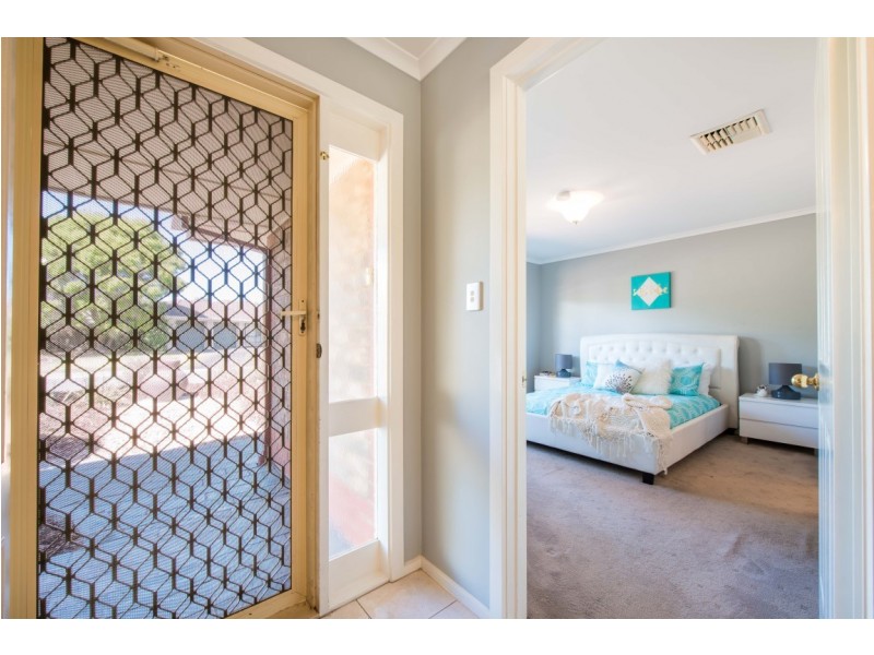 28 Epsilon Close, Woodcroft SA 5162