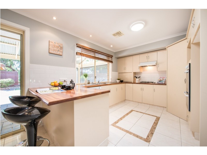 28 Epsilon Close, Woodcroft SA 5162